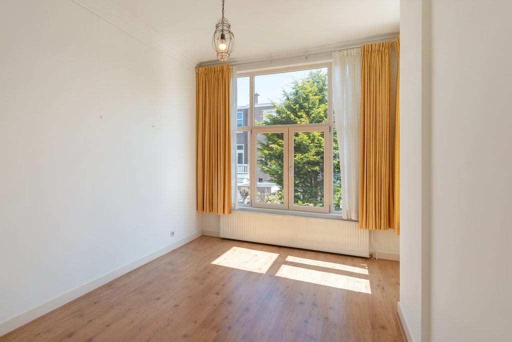 Foto 9 van Van Beverningkstraat 250