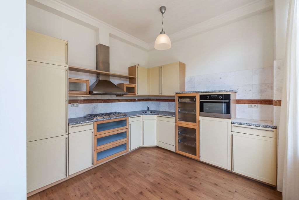 Foto 23 van Van Beverningkstraat 250