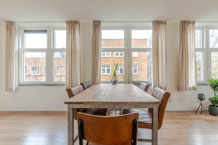 Photo 11 of Heinenoordstraat 2-B