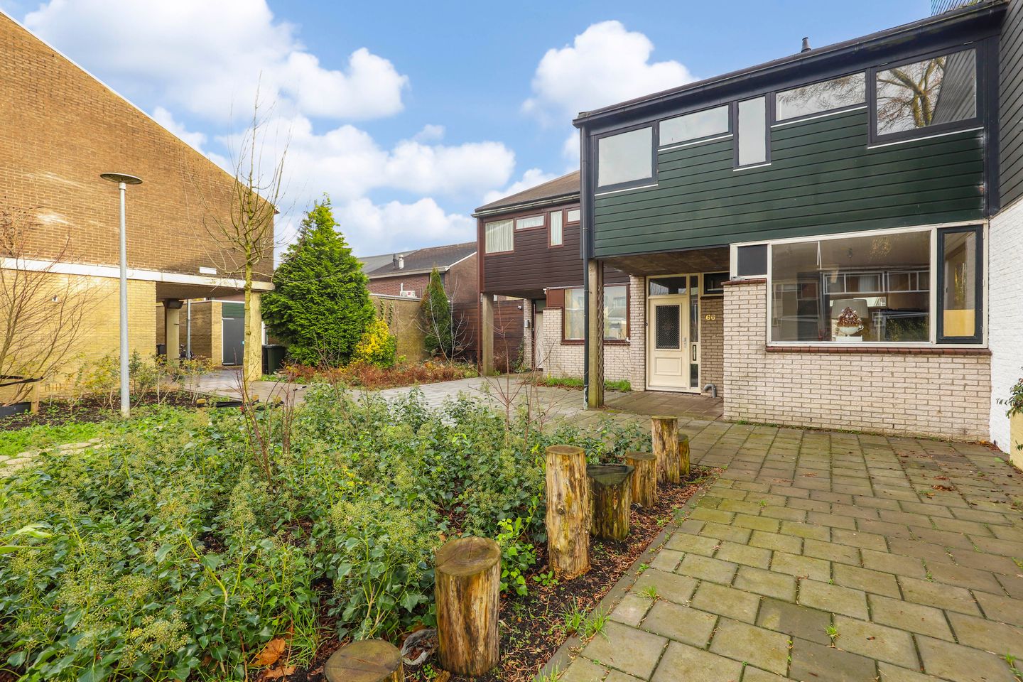 Foto 1 van Mosterdhof 66