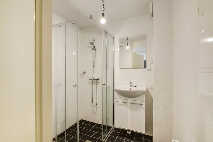 Foto 16 van Pieter Poststraat 69