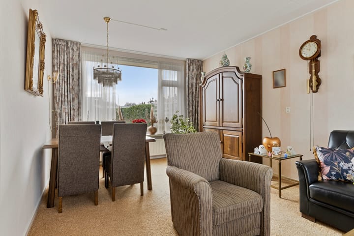 Foto 12 van Ooststraat 1