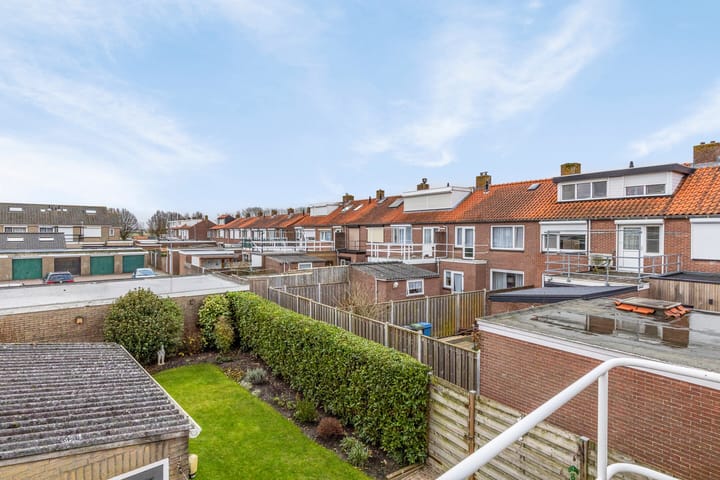 Foto 29 van Ooststraat 1