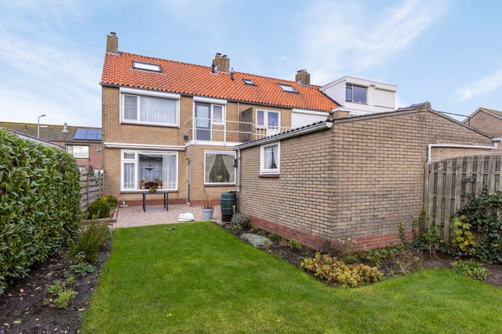 Foto 33 van Ooststraat 1