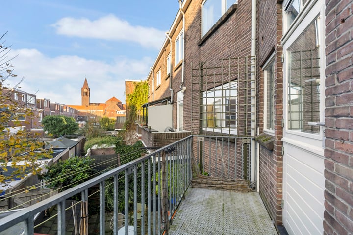 Bekijk foto 13 van Weltevredenstraat 61