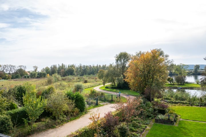 Bekijk foto 44 van Kerkdijk 8