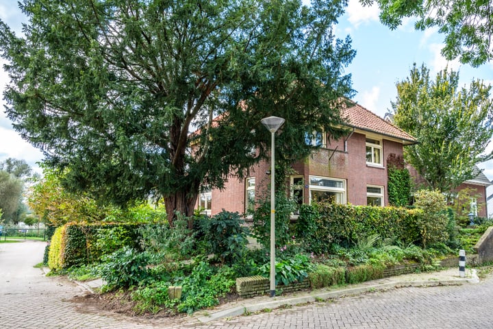 Bekijk foto 50 van Kerkdijk 8