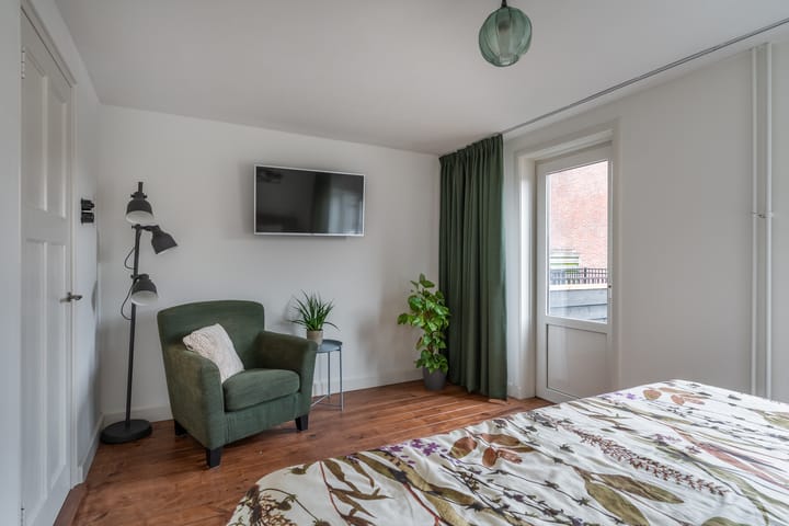 Foto 13 van Esdoornstraat 8