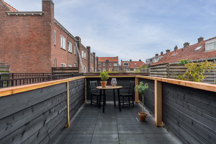 Foto 14 van Esdoornstraat 8