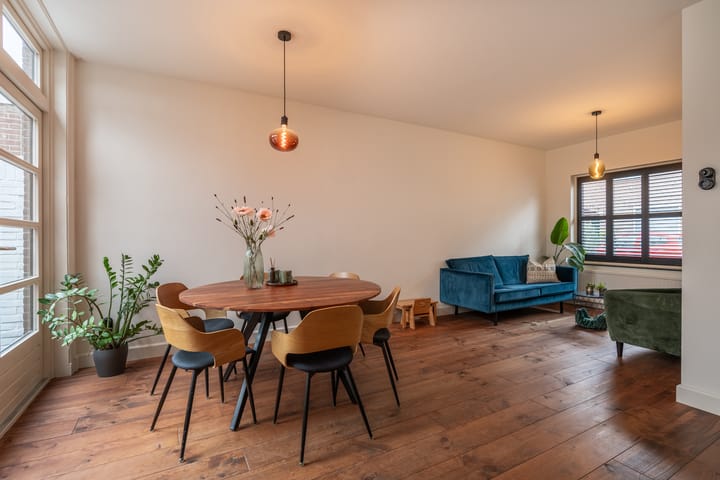 Foto 4 van Esdoornstraat 8