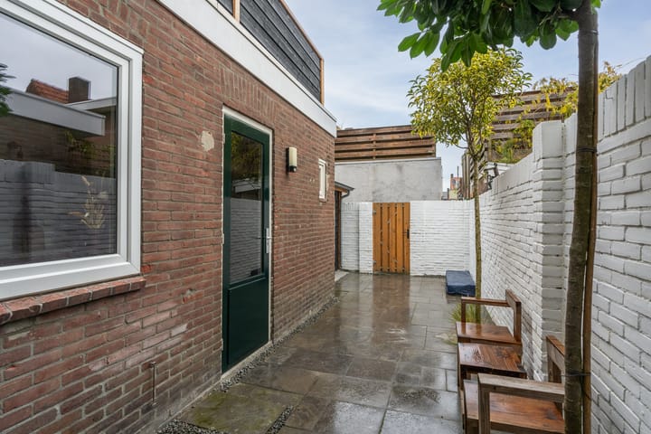 Foto 23 van Esdoornstraat 8