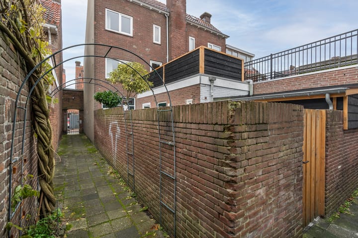 Foto 26 van Esdoornstraat 8