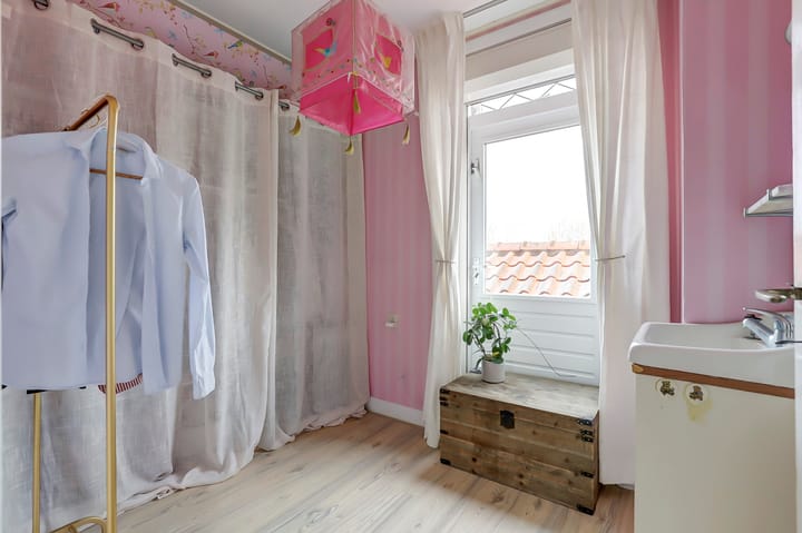 Foto 38 van Regenboogstraat 34