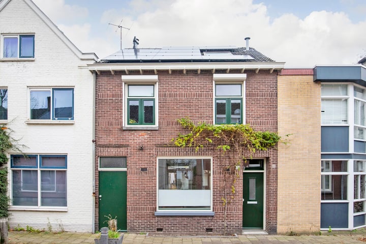 Bekijk foto 1 van Paterstraat 26