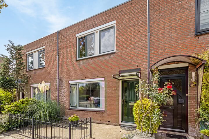 Foto 1 van Erroll Garnerstraat 45