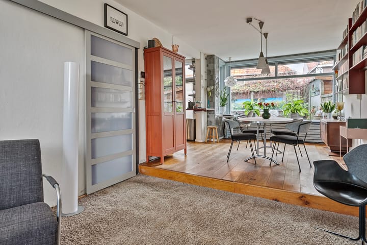 Photo 10 of Schiedamseweg 235