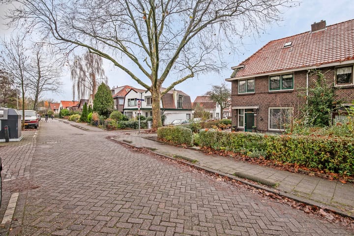 Photo 36 of Schiedamseweg 235