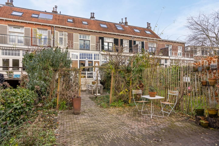 Bekijk foto 44 van Leeuweriklaan 6