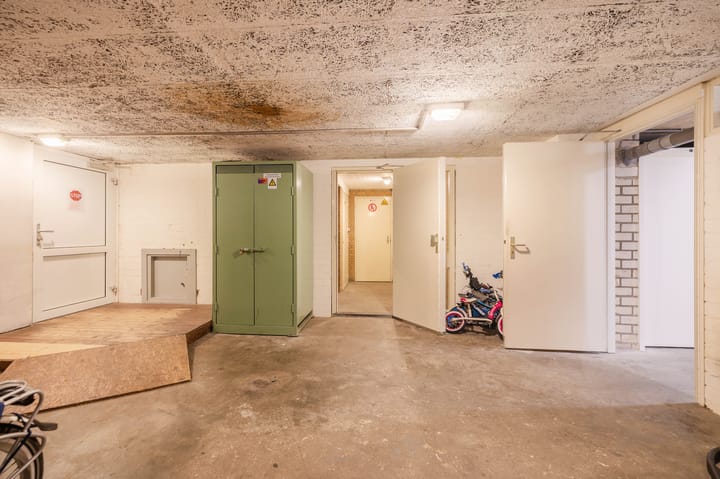 Foto 31 van van Nijvenheimstraat 82