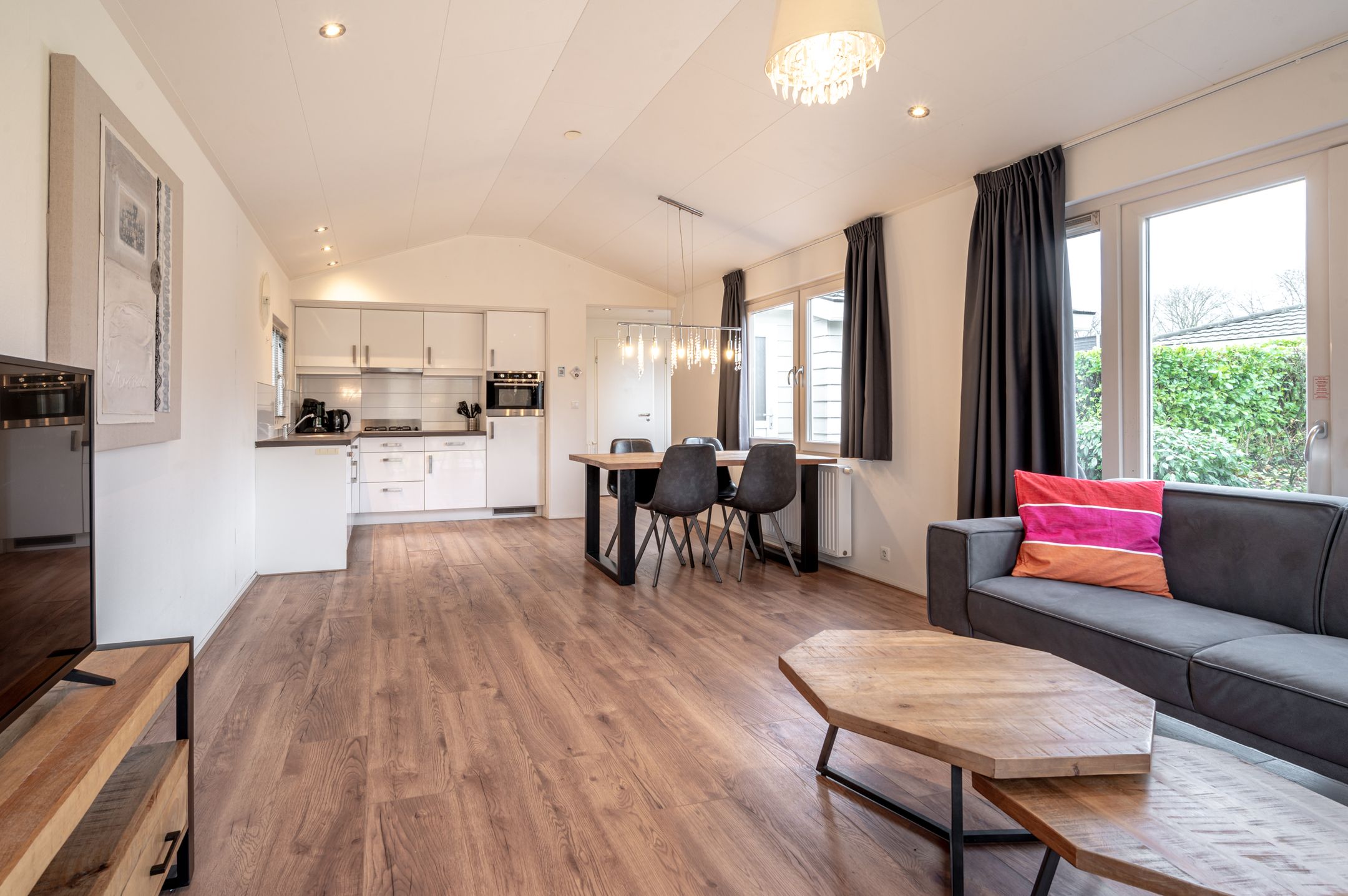 Foto 9 van Zuiderweg 2-46