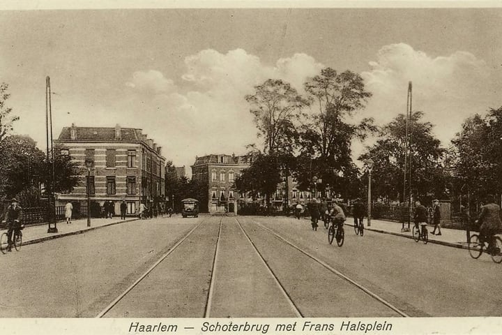 View photo 76 of Frans Halsplein 10