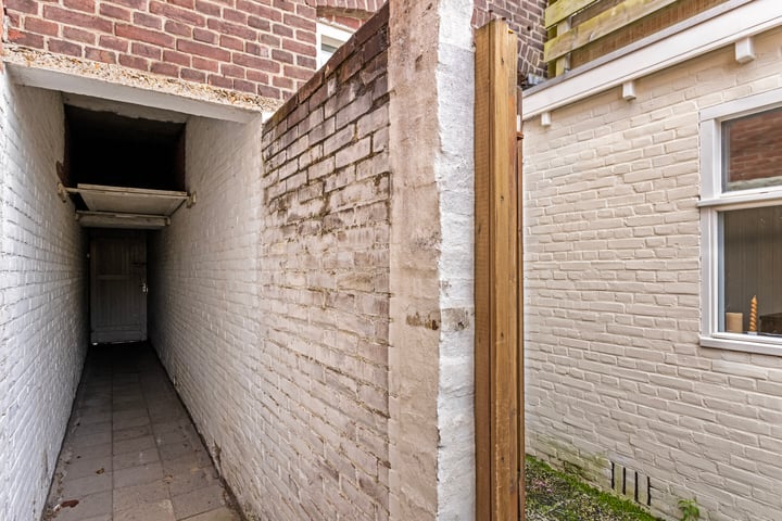 Bekijk foto 31 van Ringbaan-Oost 203