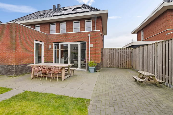 Foto 48 van Tjeerd Stienstraweg 33