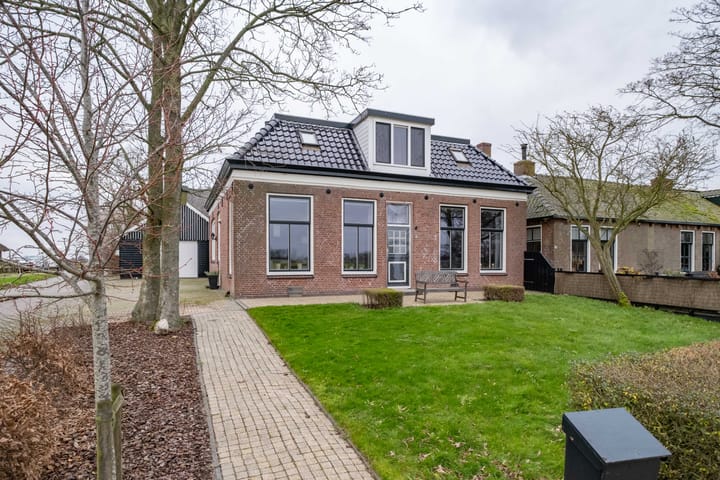 Photo 11 of Camstrawei 20