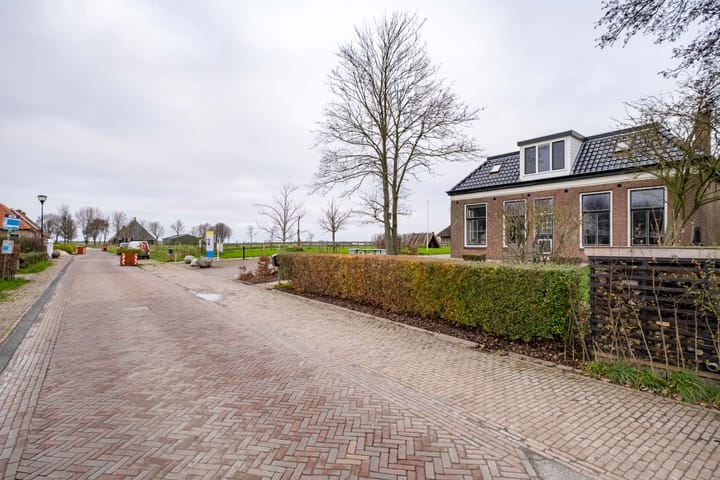 Photo 12 of Camstrawei 20