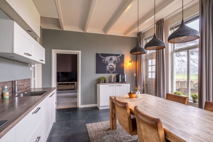 Photo 28 of Camstrawei 20