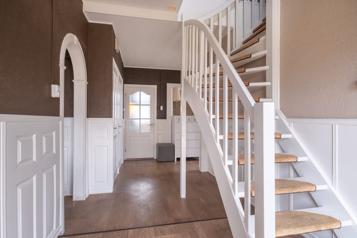 Photo 35 of Camstrawei 20