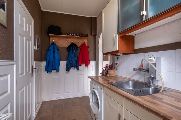 Photo 38 of Camstrawei 20