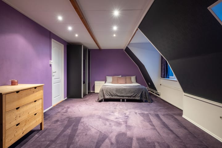 Photo 46 of Camstrawei 20