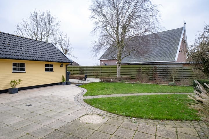 Photo 56 of Camstrawei 20