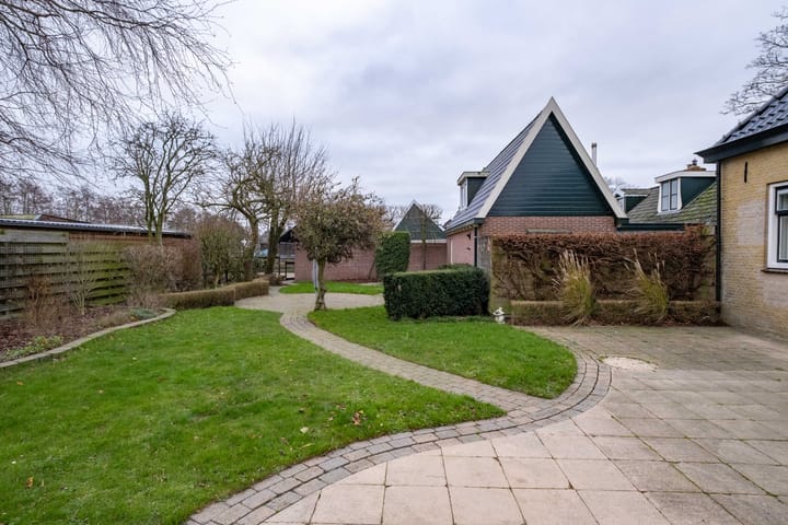 Photo 57 of Camstrawei 20