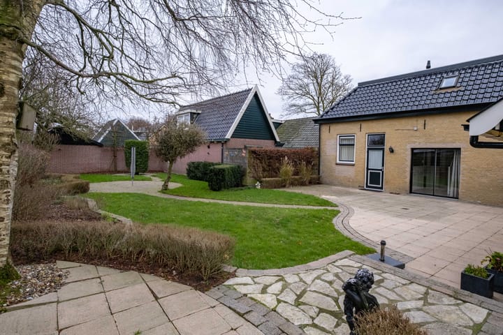 Photo 58 of Camstrawei 20