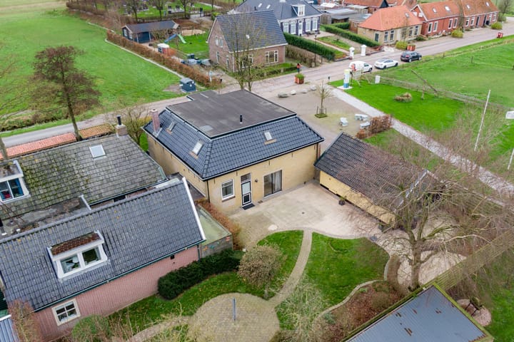 Photo 76 of Camstrawei 20