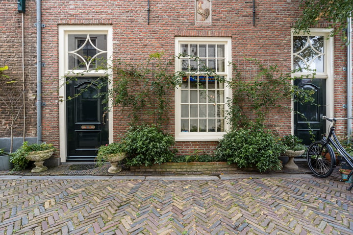 Bekijk foto 39 van Ursulastraat 2