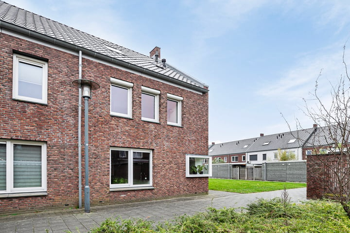 Bekijk foto 23 van Bilderdijkstraat 23