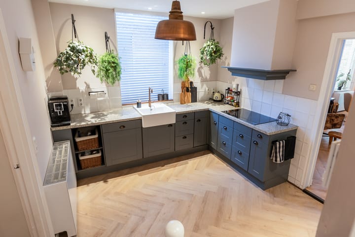 Photo 12 of Oranjedwarsstraat 11