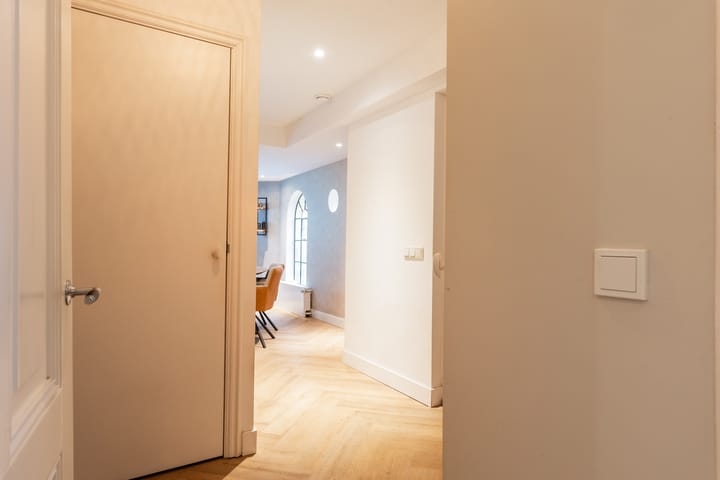 Photo 13 of Oranjedwarsstraat 11