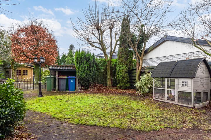 Photo 32 of Oranjedwarsstraat 11