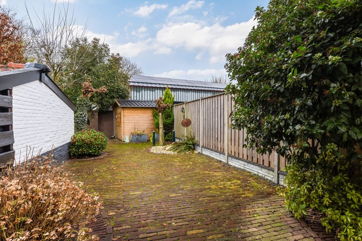 Photo 34 of Oranjedwarsstraat 11