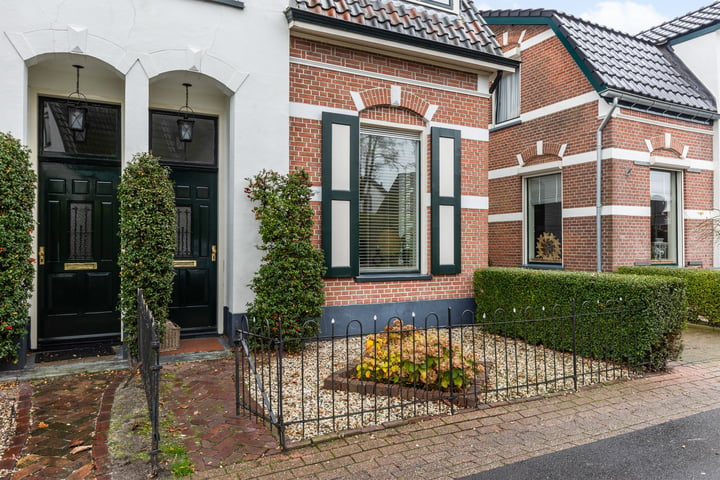 Bekijk foto 38 van Oranjedwarsstraat 11