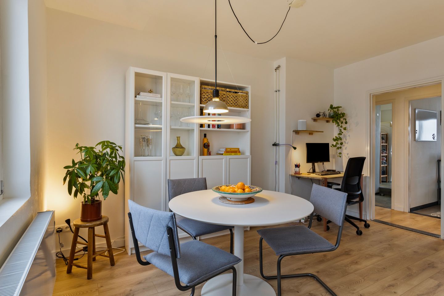 Foto 10 van Adelbert van Scharnlaan H 27