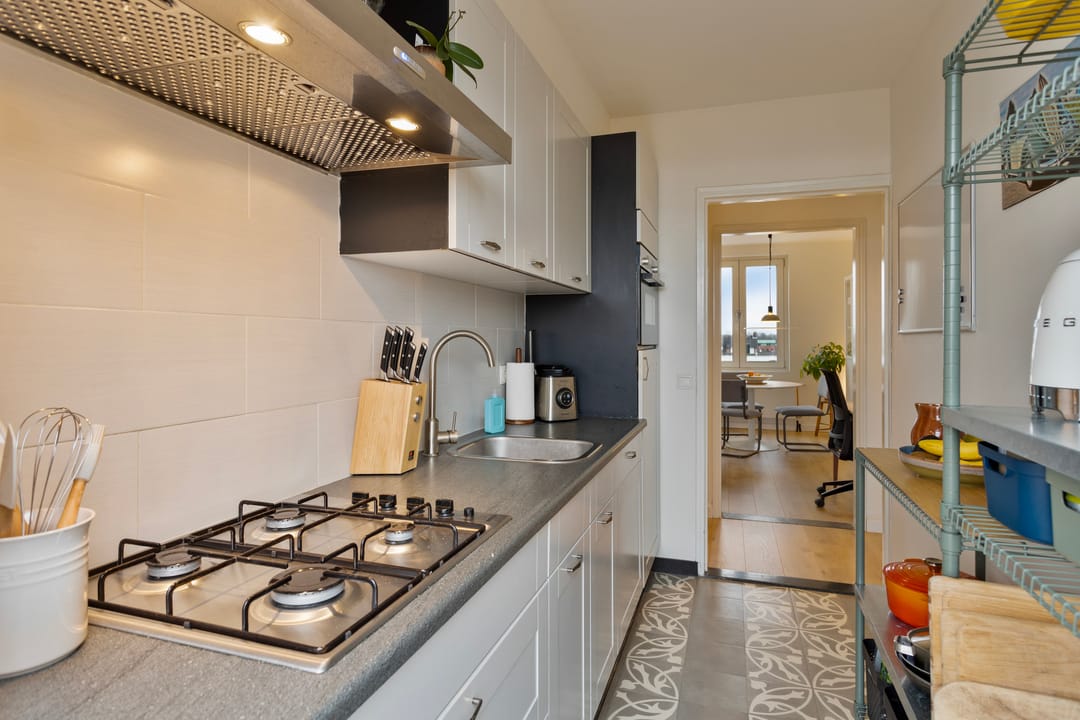 Foto 17 van Adelbert van Scharnlaan H 27