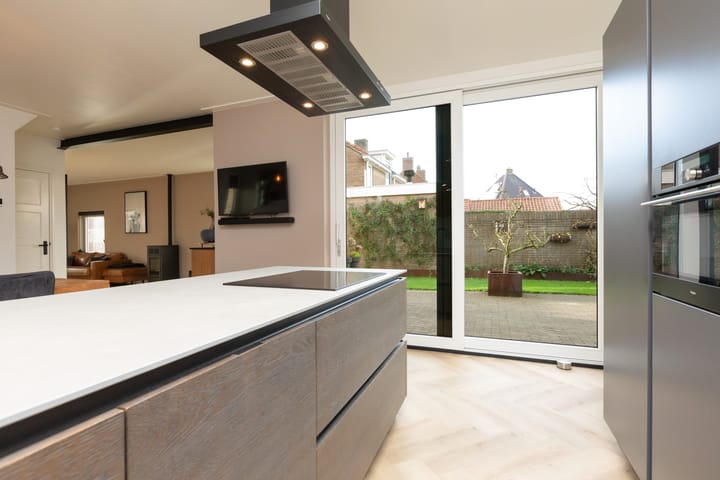 Foto 17 van Thorbeckestraat 4