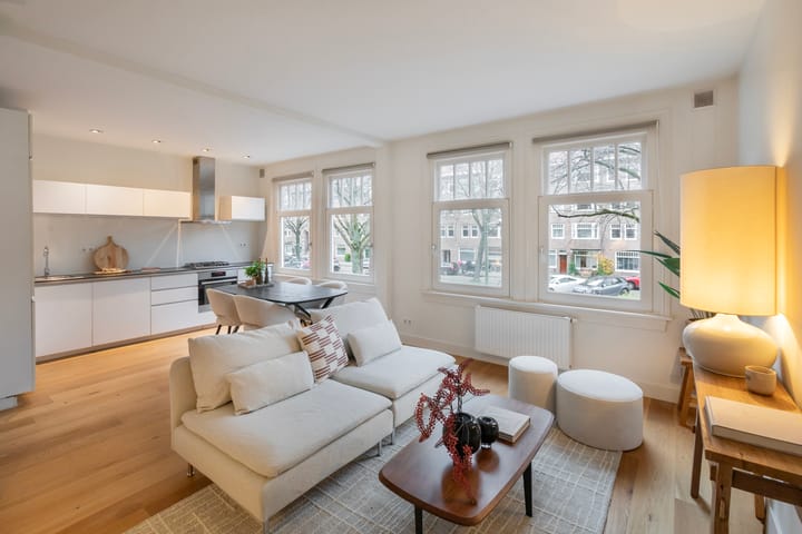 Foto 1 van Van Tuyll van Serooskerkenweg 57-1