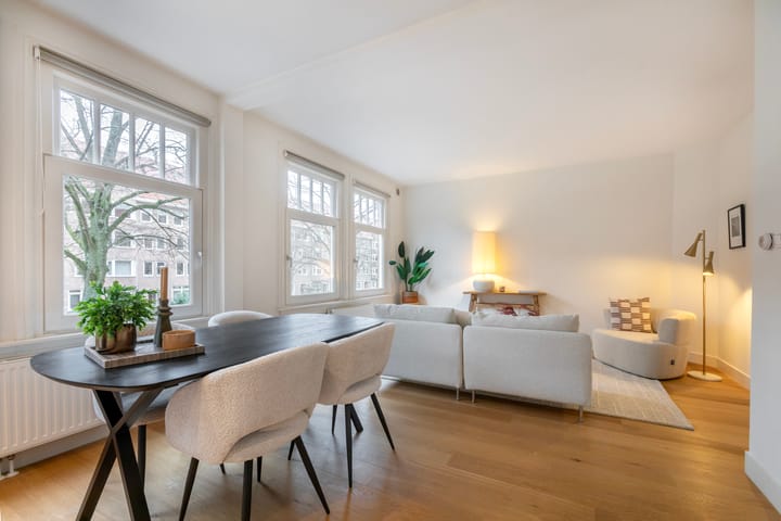 Foto 12 van Van Tuyll van Serooskerkenweg 57-1