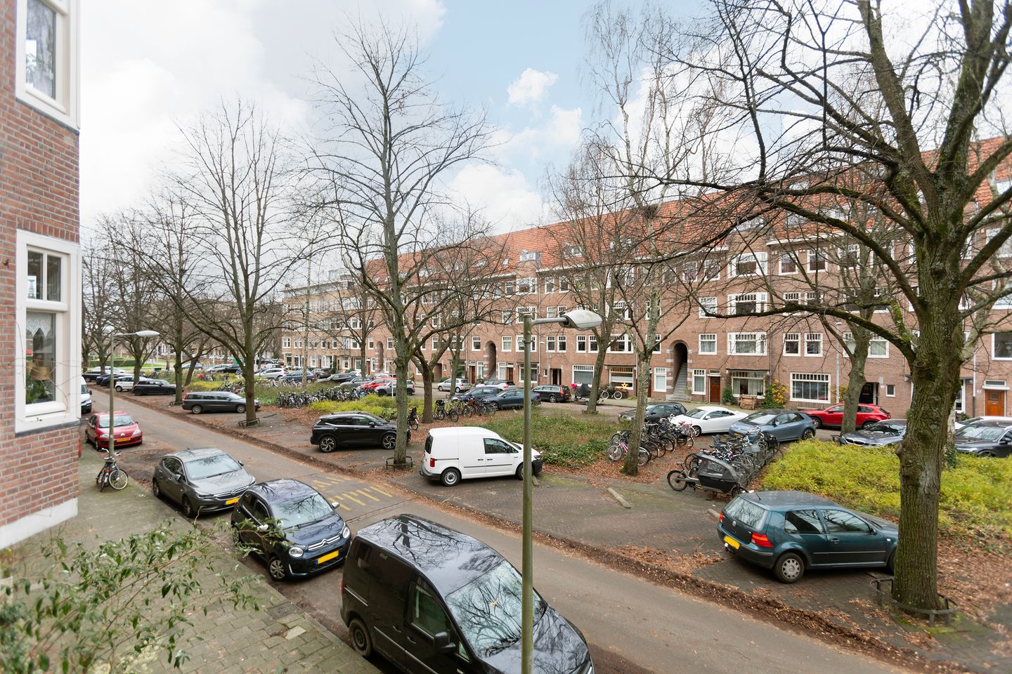 Photo 14 of Van Tuyll van Serooskerkenweg 57-1